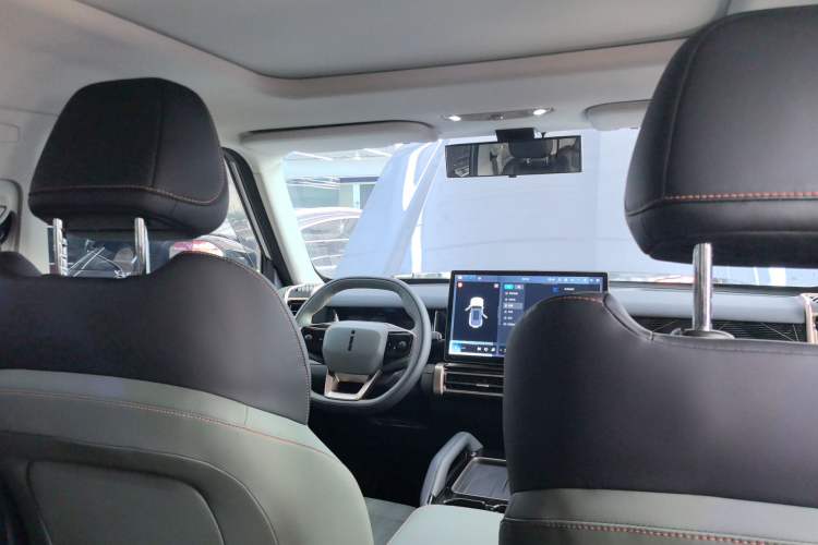 Used iCAR 03 2024 401km Two-Wheel Drive Standard Edition Headliner