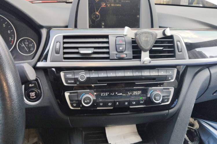Used BMW 3 Series 2017 320Li Fashion Model
