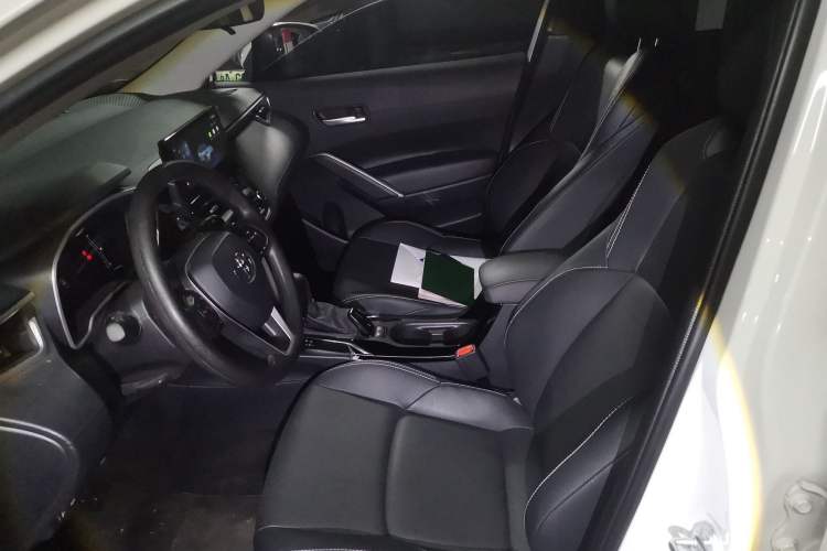 Used Toyota FRONTLANDER 2023 2.0L CVT Luxury Edition