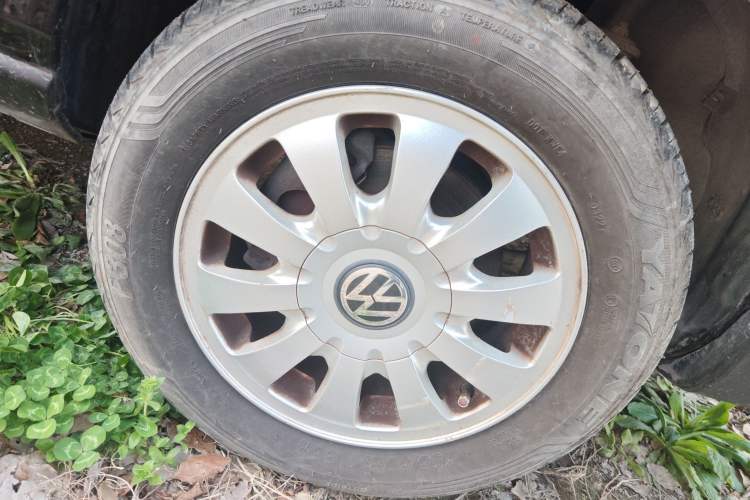 Used Volkswagen Santana Classic 2007 1.8L Jingchang Model Right Front Wheel Hub