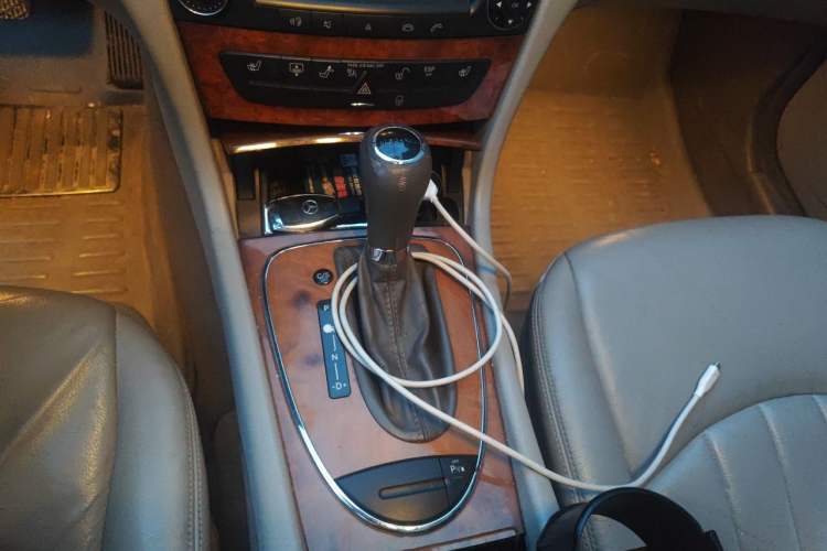 Used Mercedes-Benz E-Class 2006 E 280 Elegant Model
