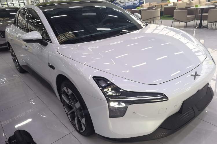 Used XPeng MONA M03 2025 620 Ultra-Long Range Plus Exterior 1