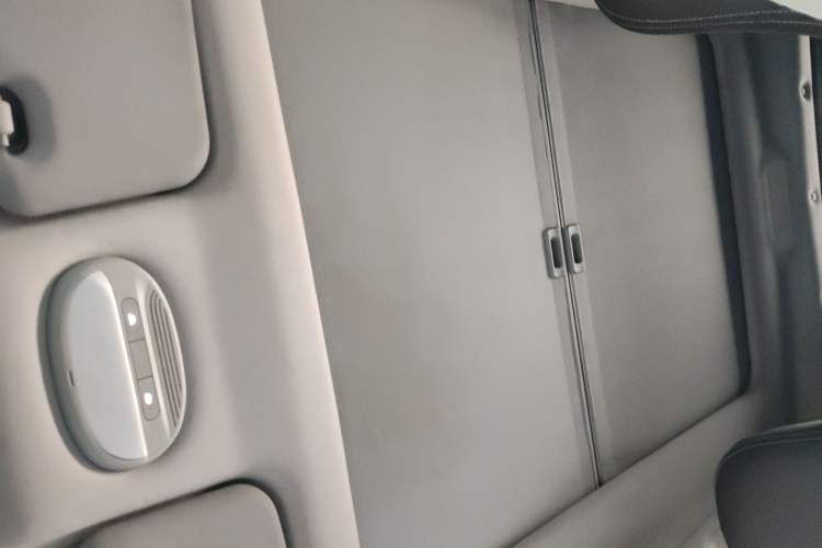 Used Chery New Energy Boundless Pro 2022 301km "Divine Beast" Version with Lithium Iron Phosphate Headliner