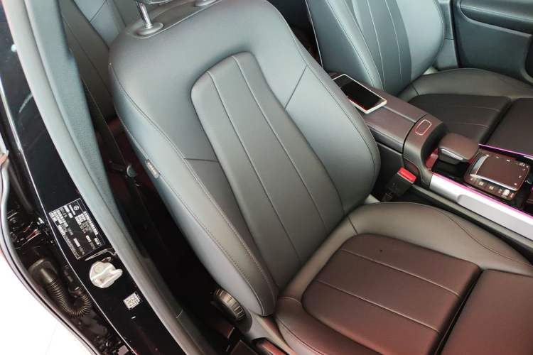 Used Mercedes-Benz GLB 2022 Updated GLB 200 Fashion Edition
