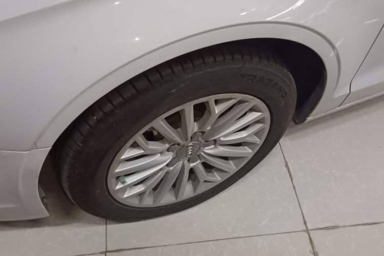 Used Audi A3 2014 Limousine 35 TFSI Automatic Fashion Model