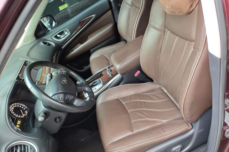 Used Infiniti QX60 2014 2.5 S/C Hybrid Two-Wheel Drive Excellence Edition Left Front Seat