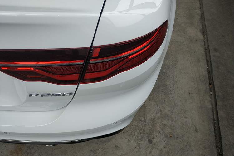 Used Jaguar XEL 2021 2.0T 250 PS S Progressive Elegance Edition
