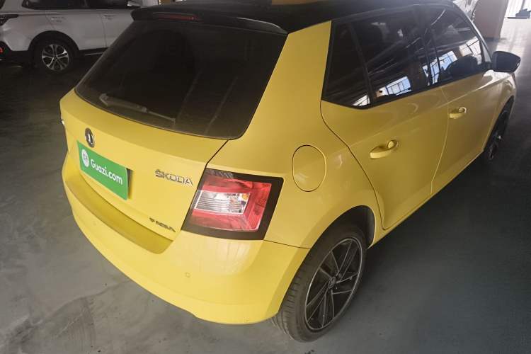 Used Skoda Fabia 2015 1.6L Automatic Sport Edition