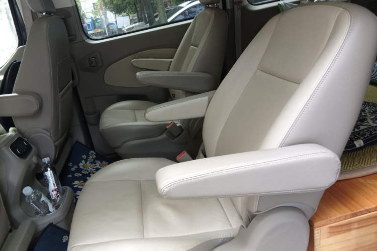 Used Ford Tourneo Custom 2017 2.0T Automatic Elite Edition Left Rear Seat