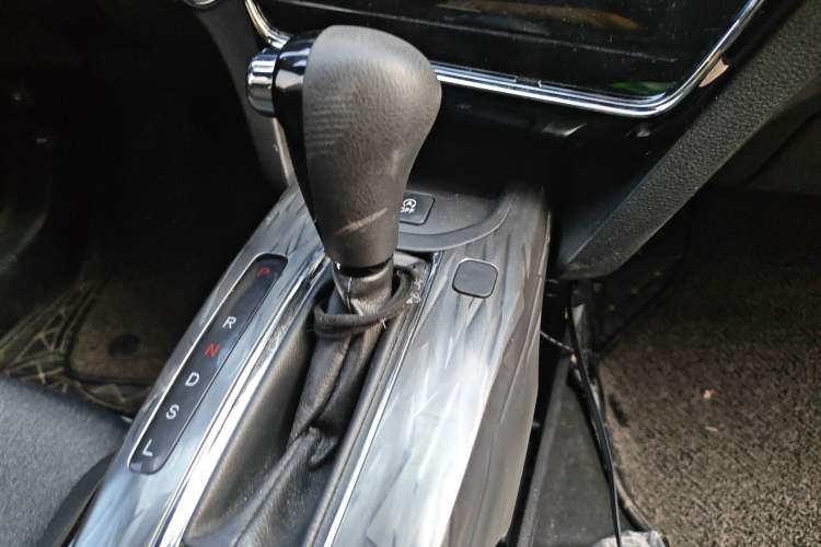 Used Honda XR-V 2019 220TURBO CVT Luxury Edition China VI Emission Standard Gear Lever