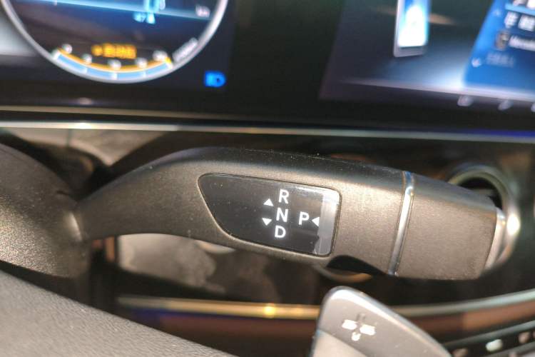 Used Mercedes-Benz E-Class 2019 Restyled E 300 L Sporty and Stylish Edition
