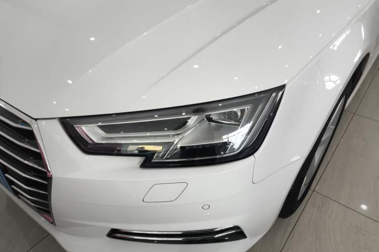 Used Audi A4L 2017 Plus 40 TFSI Fashion Model Left Front Headlight