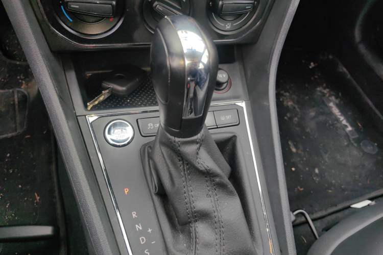 Used Volkswagen Lavida 2017 1.6L Automatic Comfort Edition