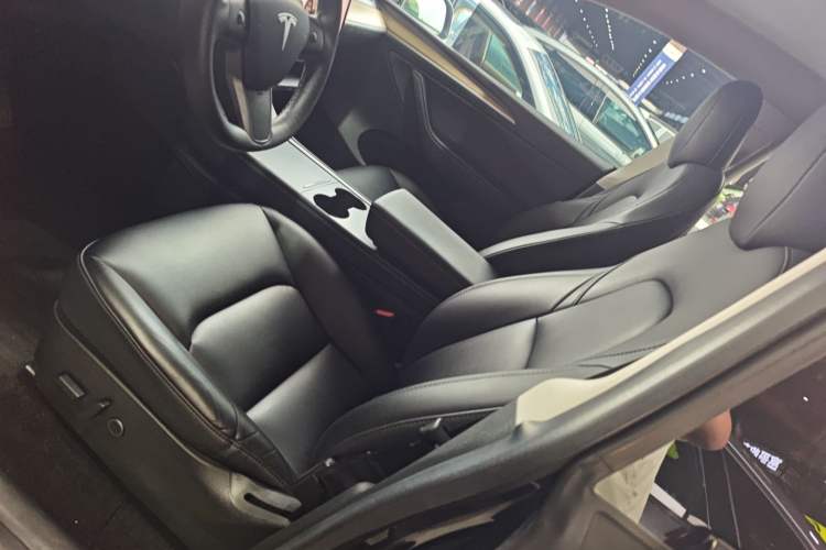 Used Tesla Model Y 2022 Rear-Wheel-Drive Version