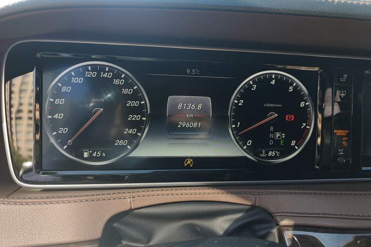 Used Mercedes-Benz S-Class 2016 S 320 L Business Model
