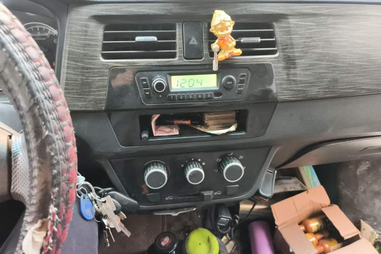 Used Jinbei Hiace X30 2016 1.3L CNG Standard Van Model
