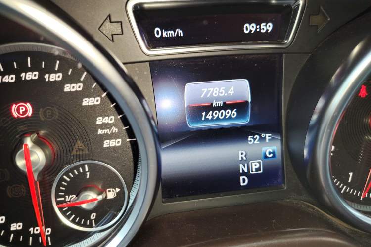 Used Mercedes-Benz GLS-Class 2017 GLS 450 Low-Power Version U.S. Specification Odometer Close Up