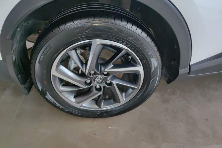 Used Toyota C-HR 2021 2.0L Luxury Edition Right Rear Wheel Hub