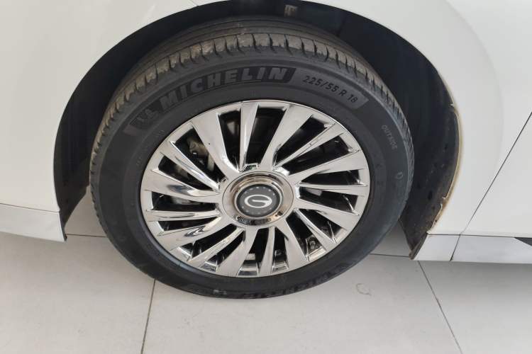 Used GAC Trumpchi M8 2023 Zongshi Series Dual-Motor Flagship Edition Left Front Wheel Hub