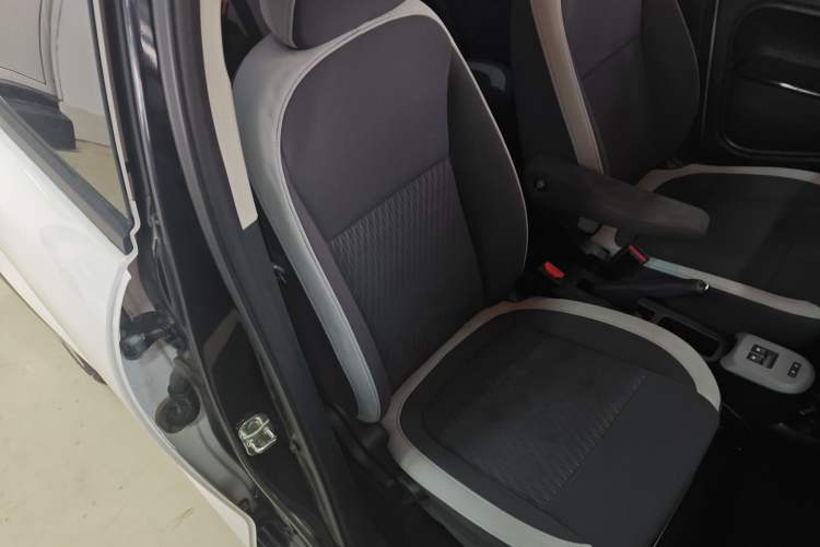 Used ORA Black Cat 2021 301 km Basic Version