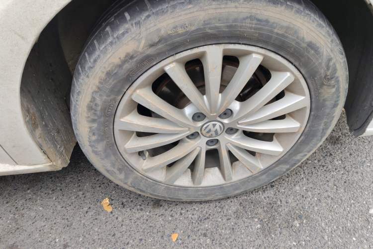 Used Volkswagen Lavida 2013 1.4TSI DSG Luxury Edition
