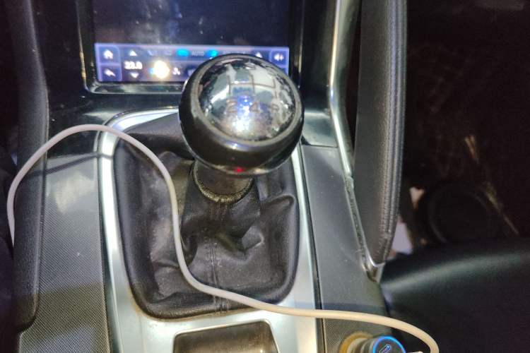 Used Peugeot 3008 2016 2.0L Manual Classic Edition