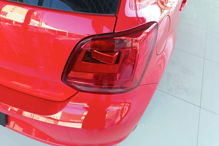 Used Volkswagen Polo 2018 1.5L Automatic Advanced Driving Model Exterior 3