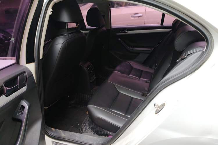 Used Volkswagen Sagitar 2015 230TSI Automatic Comfort Version Left Rear Seat