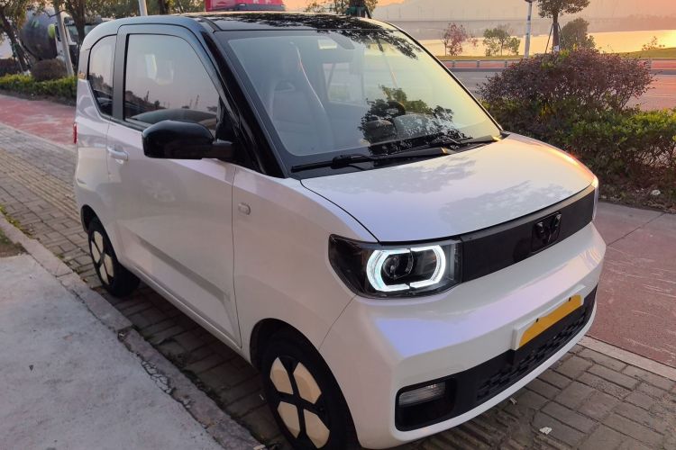 Used Wuling Hongguang MINIEV 2022 Macaron Premium Model – Lithium Iron Phosphate Front Right 45 Deg