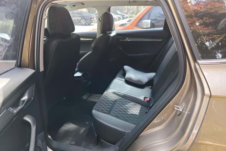 Used Skoda Karoq 2019 TSI280 SmartDrive Luxury Edition China V Standard Left Rear Seat