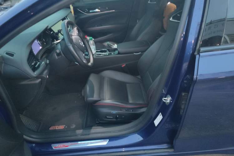 Used Buick Regal 2020 GS 28T Prestige Model