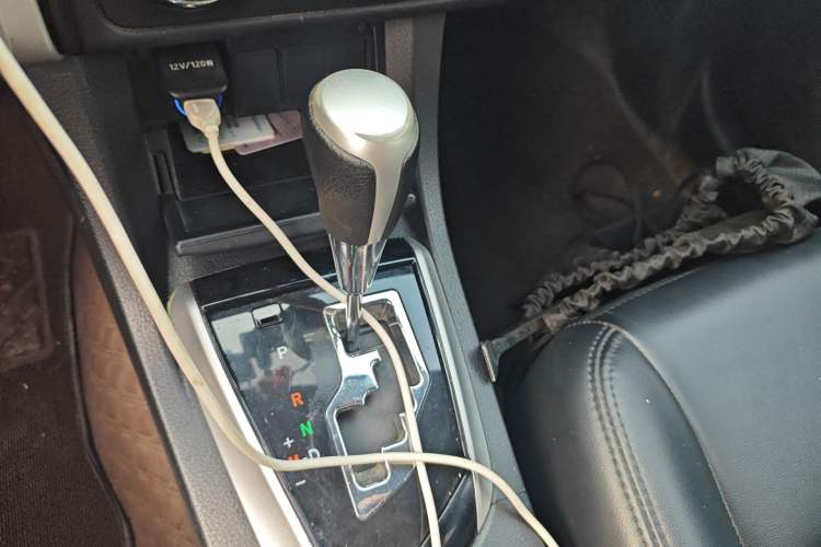 Used Toyota Corolla 2018 1.2T S-CVT GL Smart Enjoyment Version Gear Lever