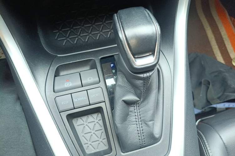 Used Toyota Wildlander 2021 2.0L CVT Two-Wheel Drive Luxury Edition