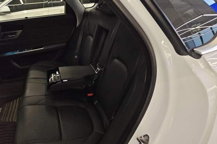 Used Jaguar XFL 2020 XFL 2.0T P200 Two-Wheel-Drive Elite Edition
