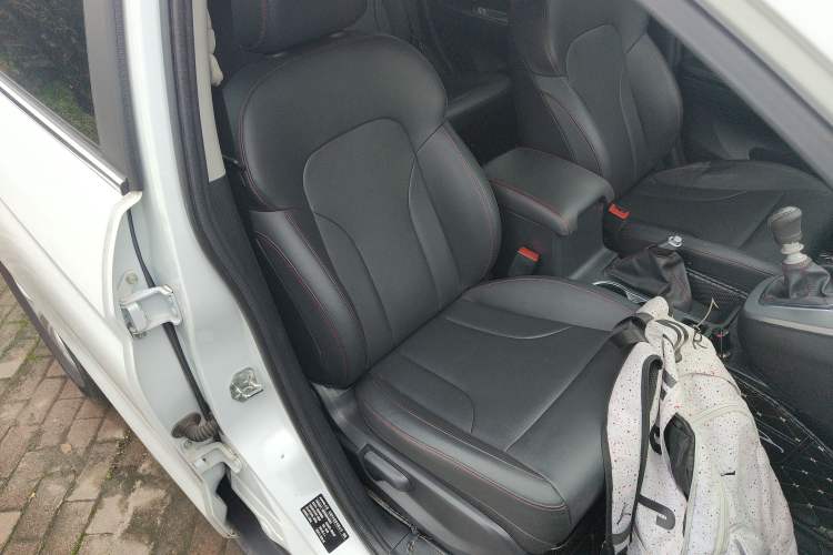 Used Haval M6 2019 1.5T Manual Two-Wheel Drive Elite Version China VI Standard