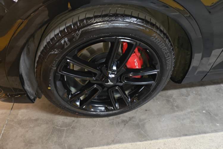 Used VOYAH FREE 2025 318 259 km All-Wheel-Drive Exploration Edition