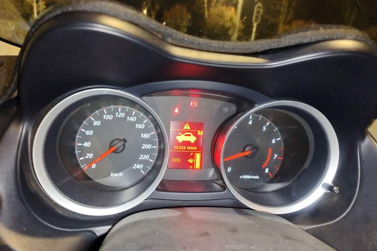 Used Mitsubishi Lancer EX 2016 1.8L Manual Black-and-White Retro Edition