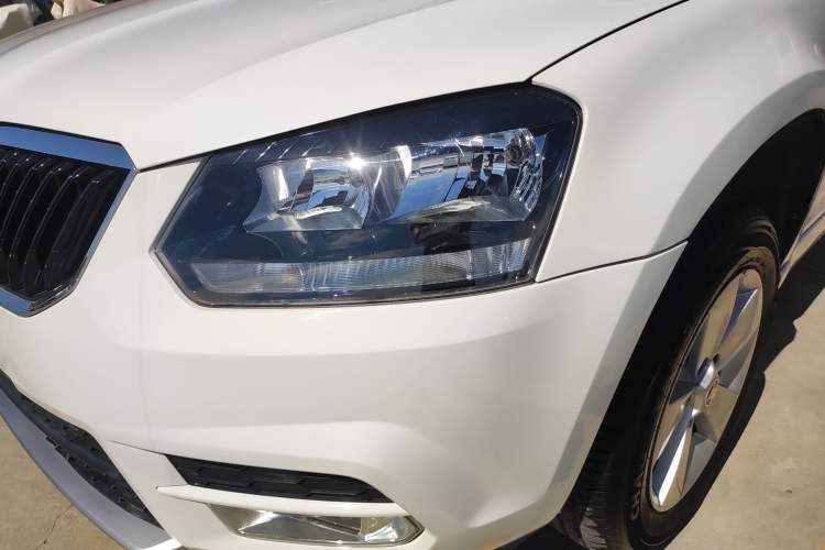 Used Skoda Yeti 2014 1.6L Manual Colorful Edition
