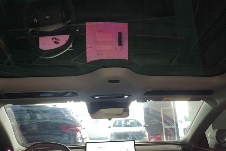 Used Geely Galaxy Galaxy 8 2025 130km EM-i Prestige Edition
