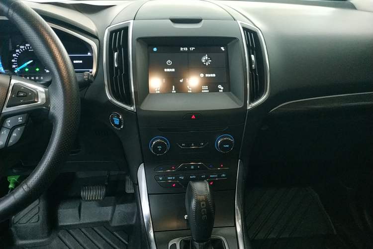 Used Ford Edge 2018 EcoBoost 245 Two-Wheel-Drive Titanium 7-Seater China V Standard