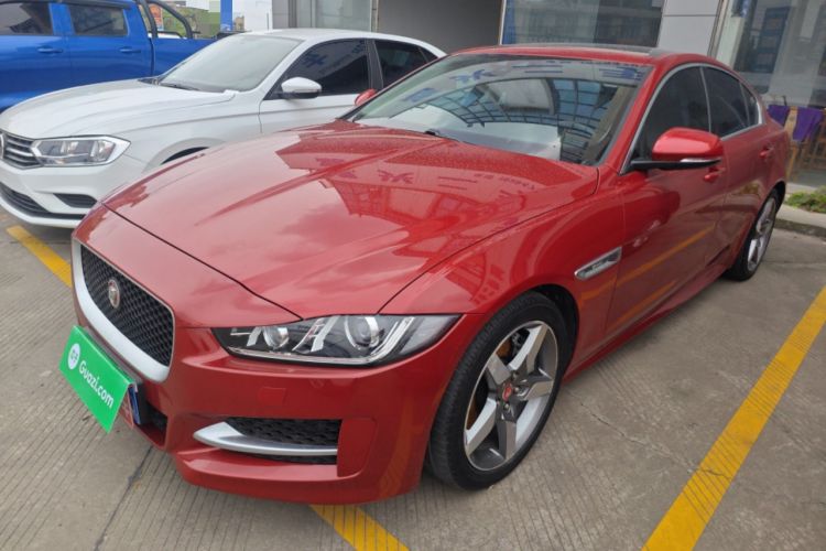 Used Jaguar XE 2015 2.0T 200 PS R-Sport