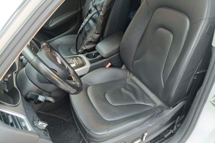 Used Audi A4 2013 40 TFSI allroad quattro Comfort model
