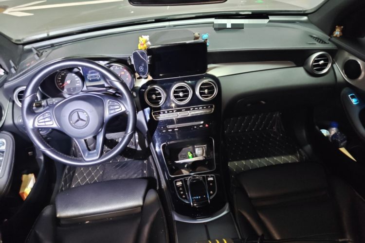 Used Mercedes-Benz GLC 2019 GLC 200 L 4MATIC Center Console