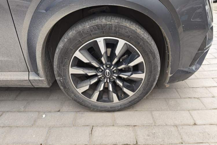 Used GAC Trumpchi EMKOO 2022 1.5T Supernova Pro Edition Right Front Wheel Hub