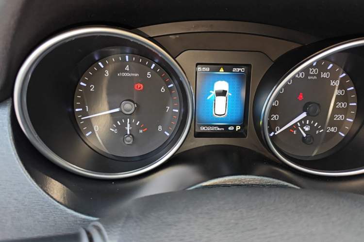 Used Haval H6 Coupe 2017 Red-Label 2.0T Automatic Two-Wheel Drive Elite Model
