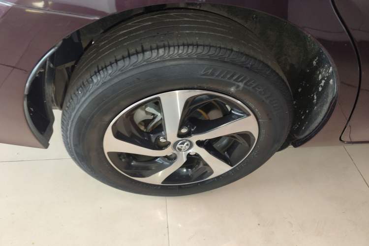 Used Toyota Levin 2017 Revised Dual-Engine 1.8H GS E-CVT Elite Sunroof Version China V Standard