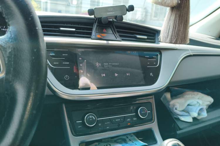 Used Geely Auto Emgrand GL 2018 1.4T Manual Elite Smart Connectivity Version Audio And AC Panel