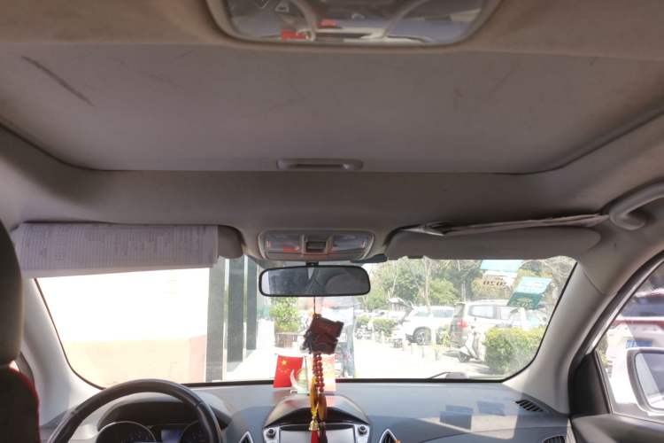 Used Hyundai ix35 2015 2.0L Automatic 2WD Smart Type China IV
