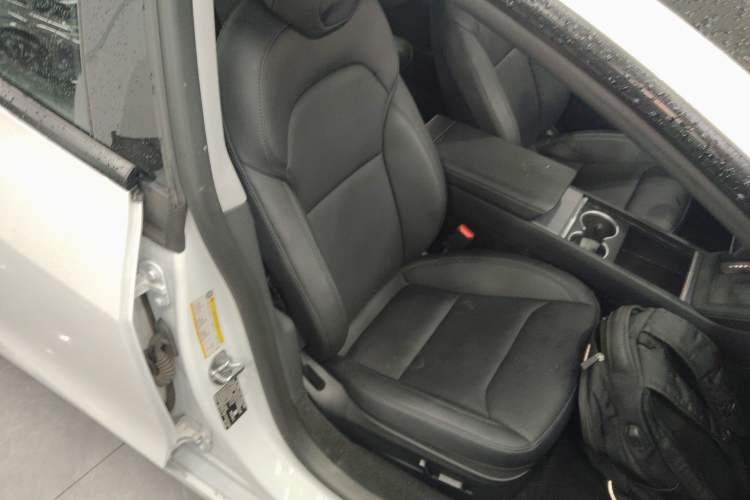 Used Tesla Model 3 2025 Rear-Wheel-Drive Version Right Front Seat