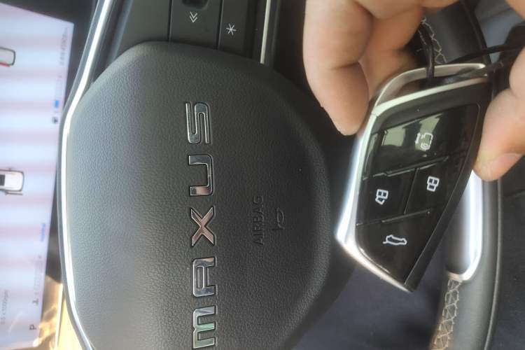 Used SAIC MAXUS G70 2024 2.0T Automatic Luxury Edition 7 Seats
